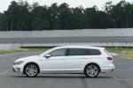 Volkswagen Passat Variant GTE 2017 года (JP)